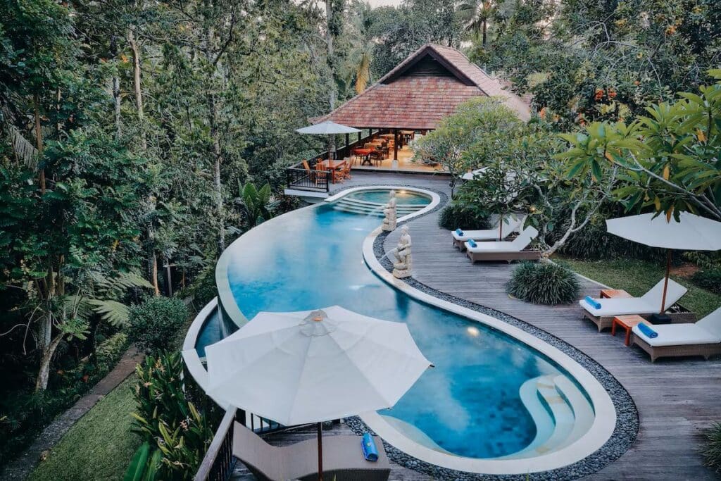 infinity pool overlooking the jungle at the vegan Bali resort BeingSattva