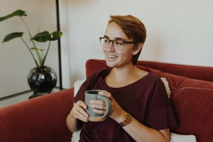 Gabi Kavanaugh female coffee roaster