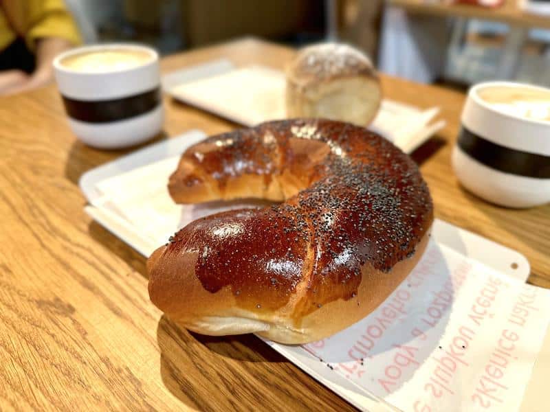 Loupák sweet bread roll
