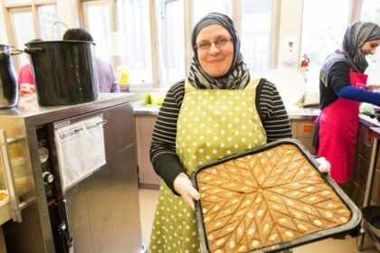 how to help syrian refugees